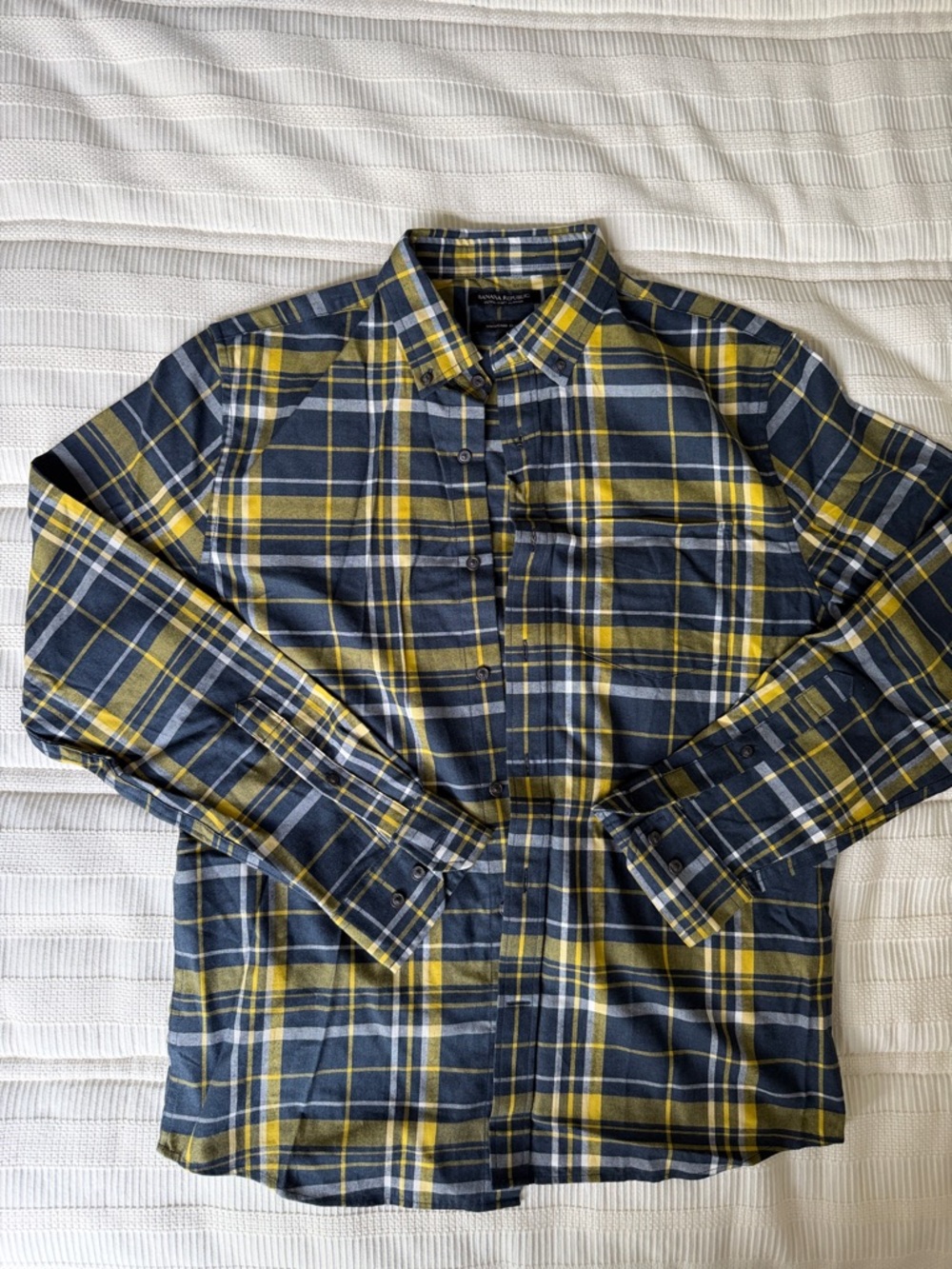 Banana Republic Men's Navy and Yellow Plaid Button-Down Shirt